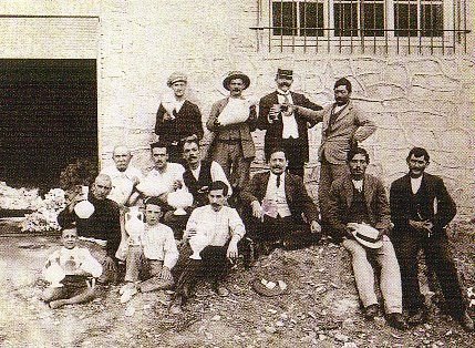 Alfareros valencianos en Orán, hacia 1915,
