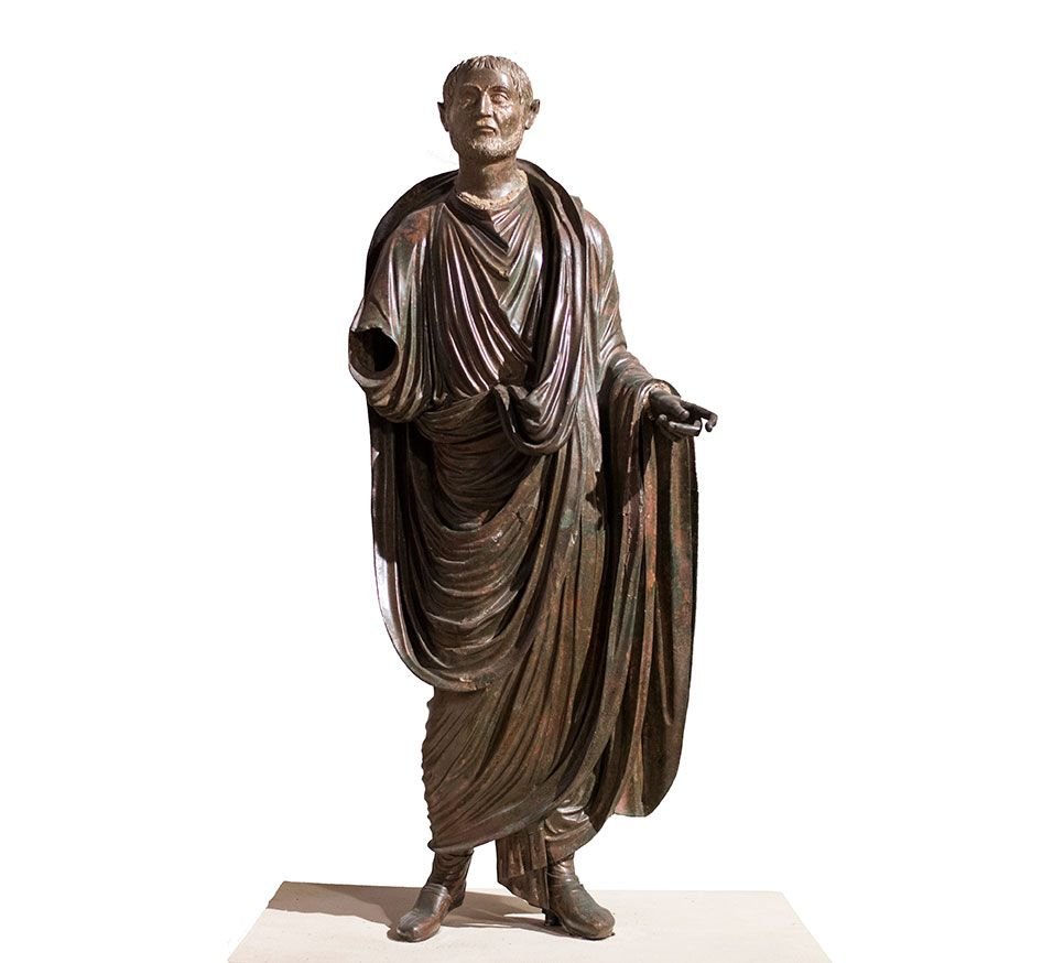 Togado de Periate, escultura romana del siglo I, Museo Arqueológico de Granada.
