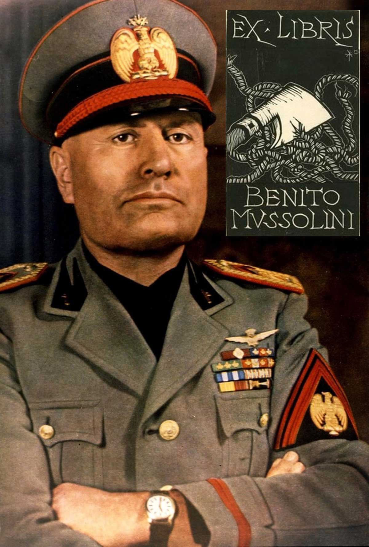 Mussolini tuvo su propio Ex libris.