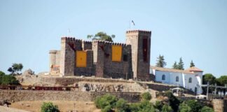 El castillo de Cortegana, preparado para las jornadas medievales.