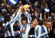 “Cuando salgan al pasto, no miren al palco. Miren a la grada: ahí está el pueblo”, decía Menotti a sus jugadores antes de los partidos del Mundial de 1978.
