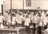 Escuela femenina en Higuera de la Sierra (Huelva) en 1962 en la que se usaban esos manuales de la dictadura.