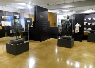 Los dos efebos habrían formado parte de la decoración de las estancias en los espacios domésticos romanos de alto poder adquisitivo.