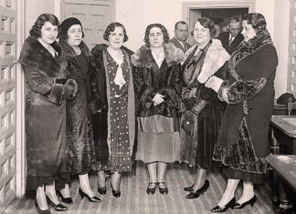 Mitin de propaganda republicana, organizada por la Unión Republicana Femenina (AGA, Estudio Alfonso, 026552).