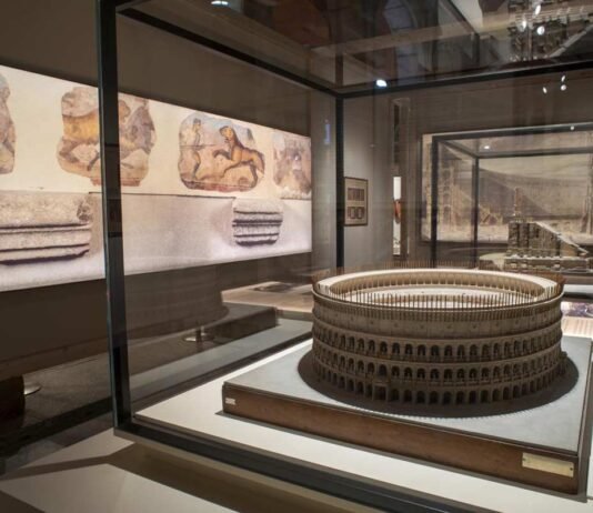 Maqueta del anfiteatro Flavio, conocido como el Coliseo, Sovrintendenza Capitolina ai Beni Culturali, Museo della Civiltà Romana.