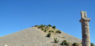 El túmulo de Karakuş