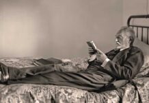 Tan solo once días después de la fecha del informe del SIM, Unamuno moría en extrañas circunstancias en su domicilio de Salamanca.