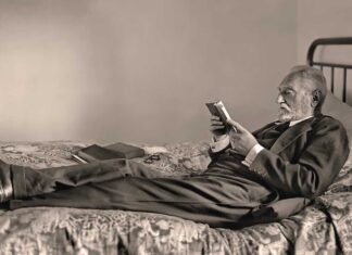 Tan solo once días después de la fecha del informe del SIM, Unamuno moría en extrañas circunstancias en su domicilio de Salamanca.