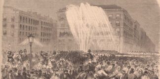 Aspecto de la Puerta del Sol durante los disturbios suscitados por los estudiantes en la tarde del 11 de abril.