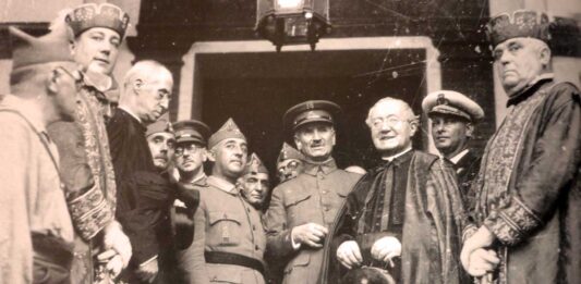 Franco, Queipo de Llano y el cardenal Ilundain en Sevilla, el 15 agosto 1936.