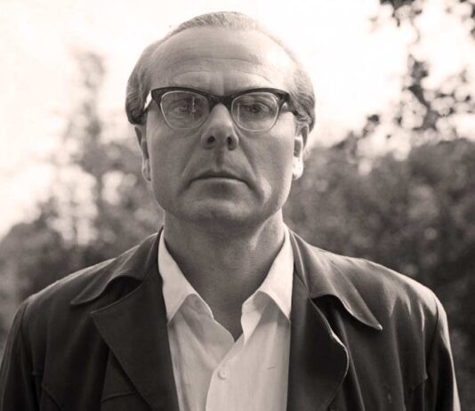Arno Schmidt, una vida dedicada a la literatura Para escribir su obra magna, Arno Schmidt redactó cerca de 130.000 NOTAS