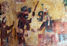 Pinturas ancestrales mayas en mítica zona arqueológica de Bonampak, Chiapas.