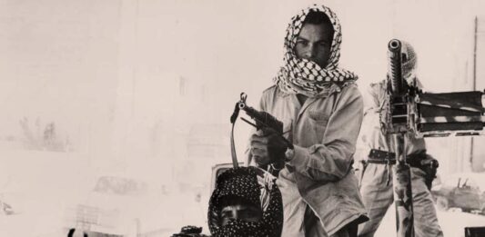 Septiembre negro en Oriente Próximo MILICIAS PALESTINAS patrullan por las calles de Ammán, capital de Jordania, el 4 de septiembre de 1970.
